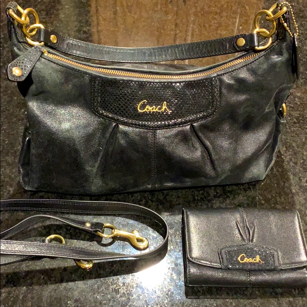 Black Coach bag/wallet set w/ addt shoulder strap